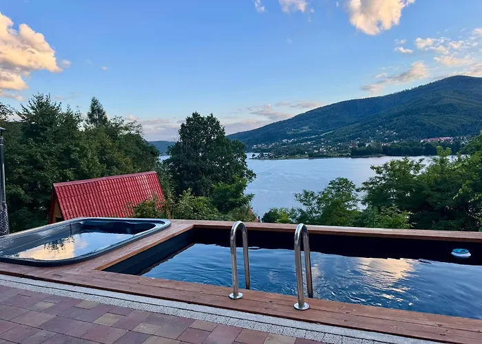 Nad Jeziorem Villa *